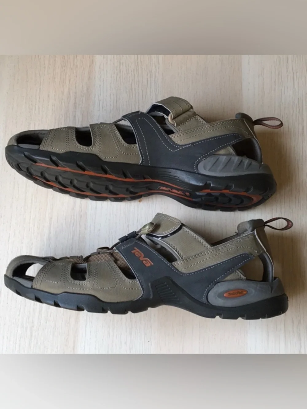 Teva Men's Brown and Black Closed-Toe Adventure Sandals, Size 11 Forebay